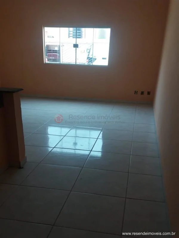 Foto 1 de 6 - Casa para aluguel em Jardim do Sol