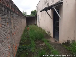 Casa para venda em Eucaliptal - Imobiliária Betty Imobiliária