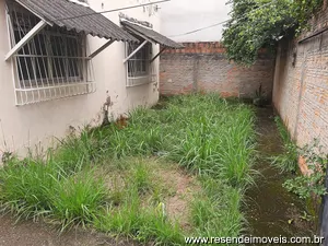 Casa para venda em Eucaliptal - Imobiliária Betty Imobiliária