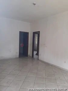 Casa para venda em Eucaliptal - Imobiliária Betty Imobiliária