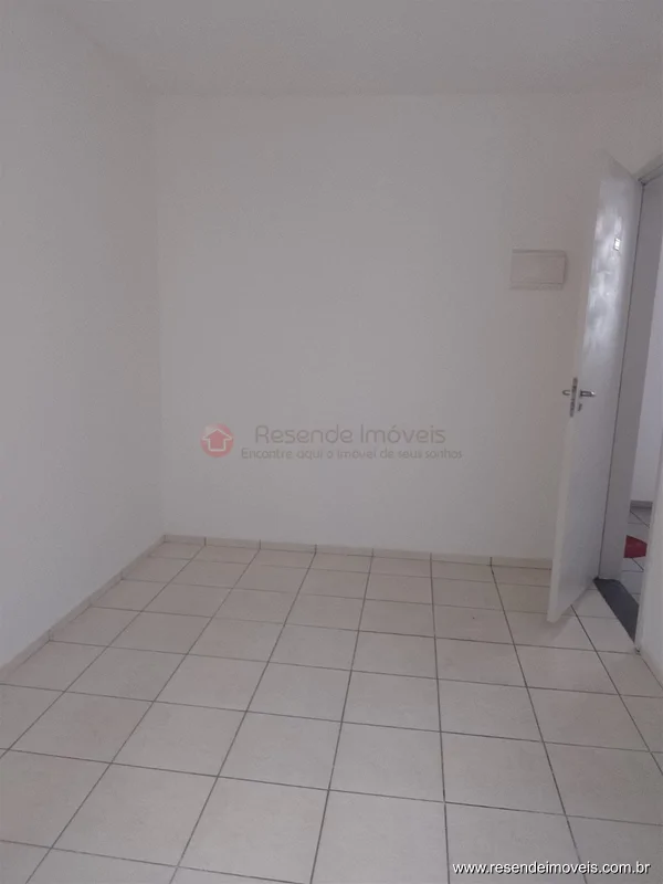 Foto 8 de 11 - Apartamento para aluguel em Cabral