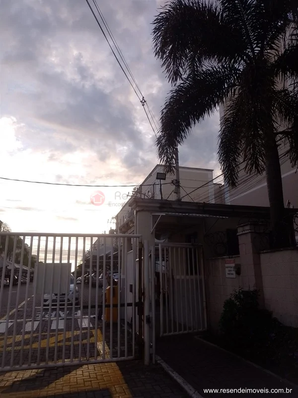 Foto 1 de 11 - Apartamento para aluguel em Cabral