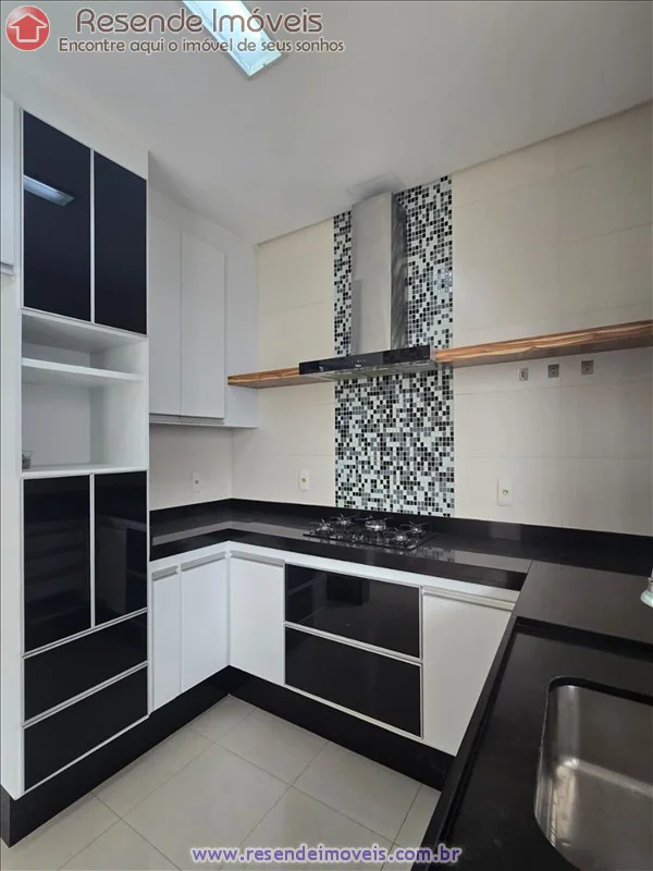 Foto 2 de 40 - Casa em condomínio para venda e aluguel em Morada da Colina