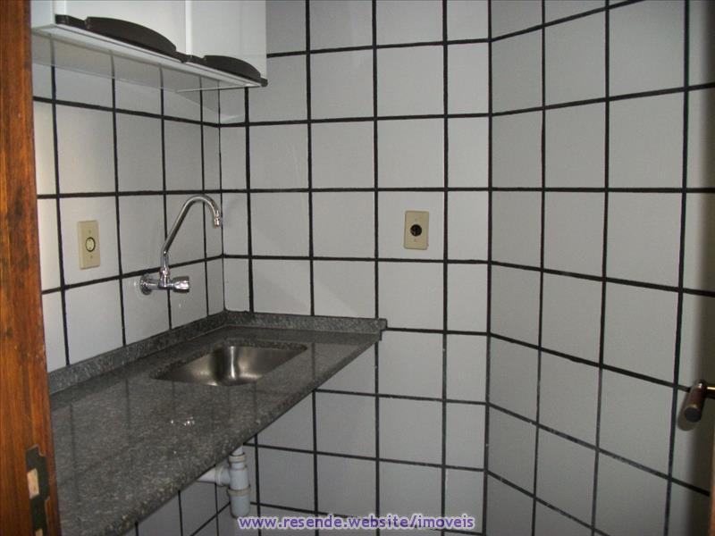 Sala Comercial para Alugar no Jardim Tropical em Resende RJ