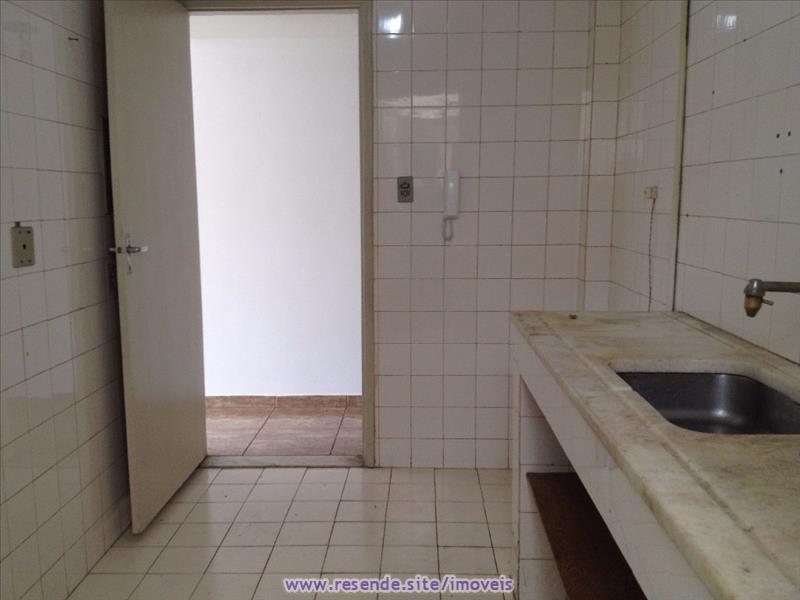 Apartamento para Alugar no Comercial em Resende RJ