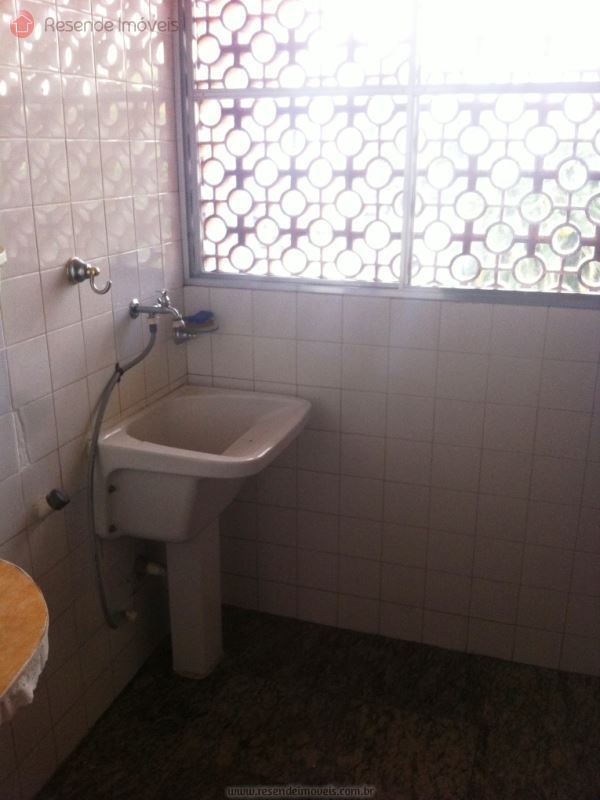 Apartamento para Alugar no Comercial em Resende RJ