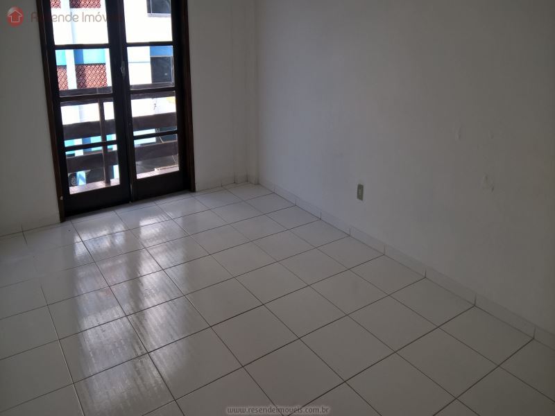 Apartamento para Alugar no Comercial em Resende RJ