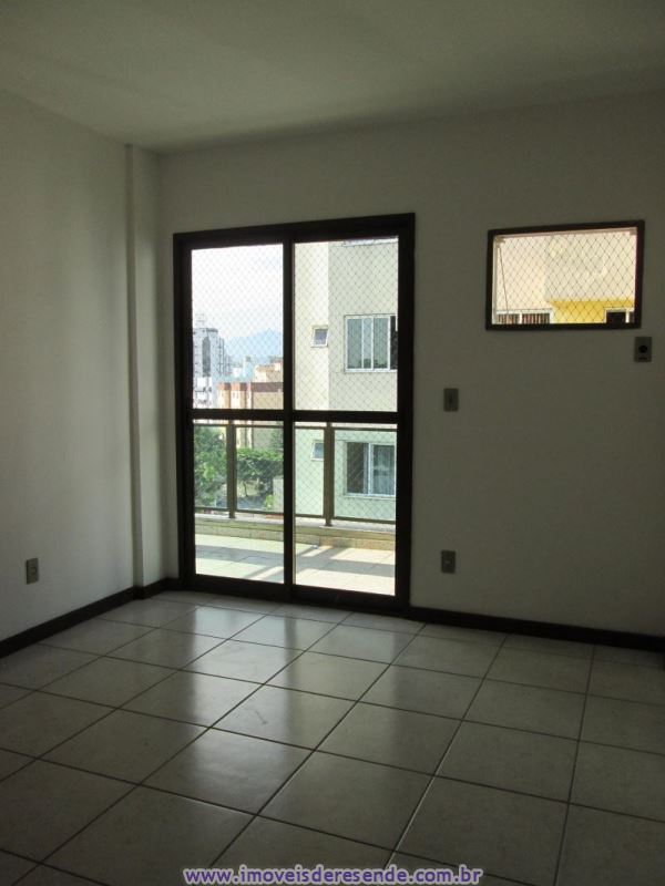 Apartamento para Alugar no Comercial em Resende RJ