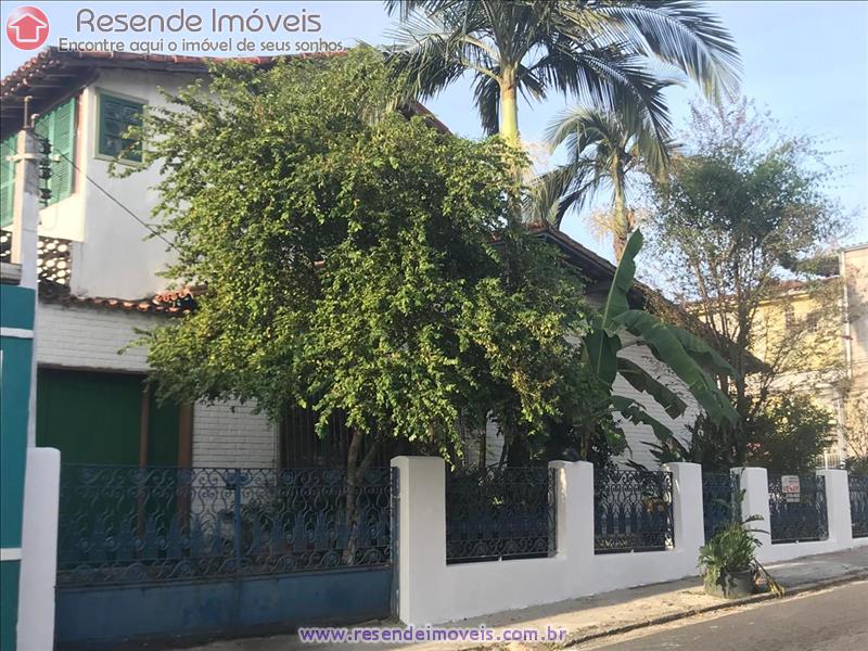 Casa para Alugar ou Venda no Centro em Resende RJ