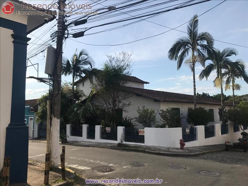 Casa para Alugar ou Venda no Centro em Resende RJ