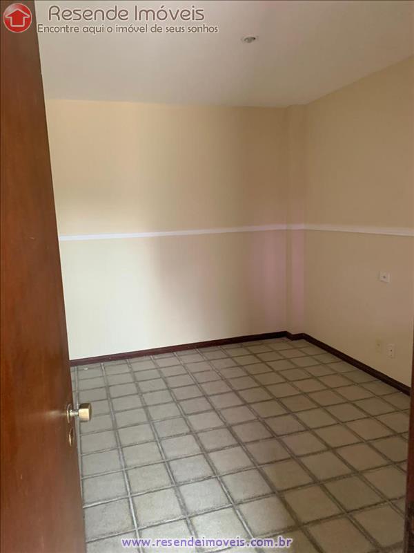 Apartamento Duplex a Venda no Comercial em Resende RJ