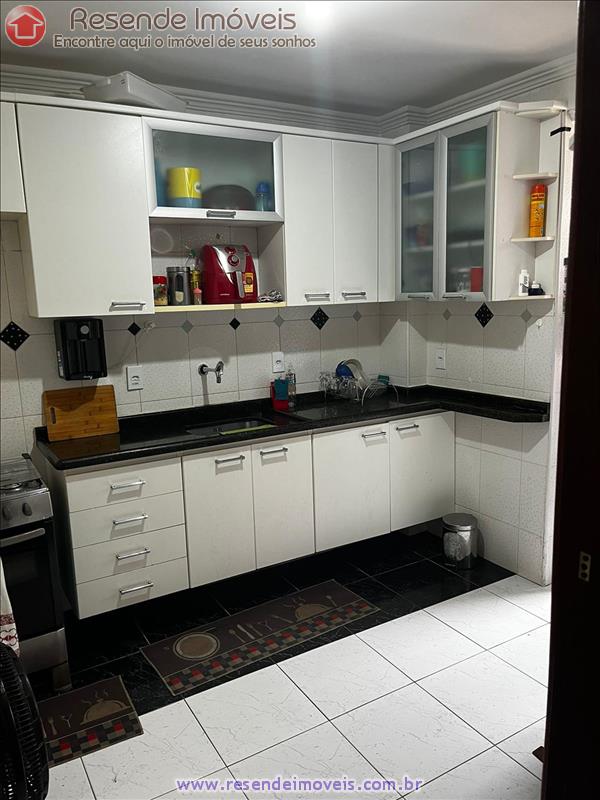 Apartamento a Venda no Jardim Jalisco em Resende RJ