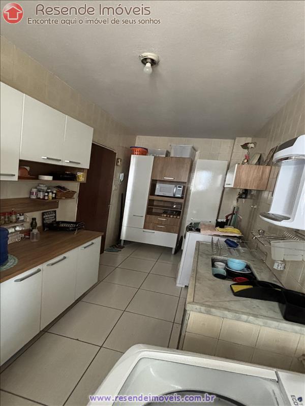 Apartamento a Venda no Comercial em Resende RJ