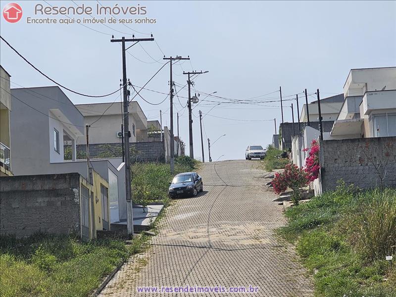 Casa a Venda no Paraíso em Resende RJ