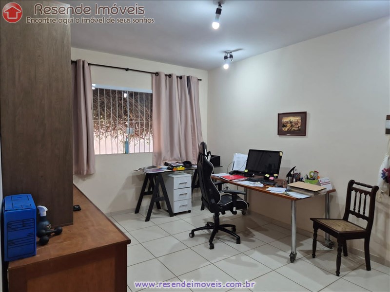 Casa a Venda no Montese em Resende RJ