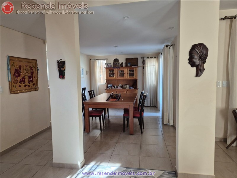 Casa a Venda no Montese em Resende RJ