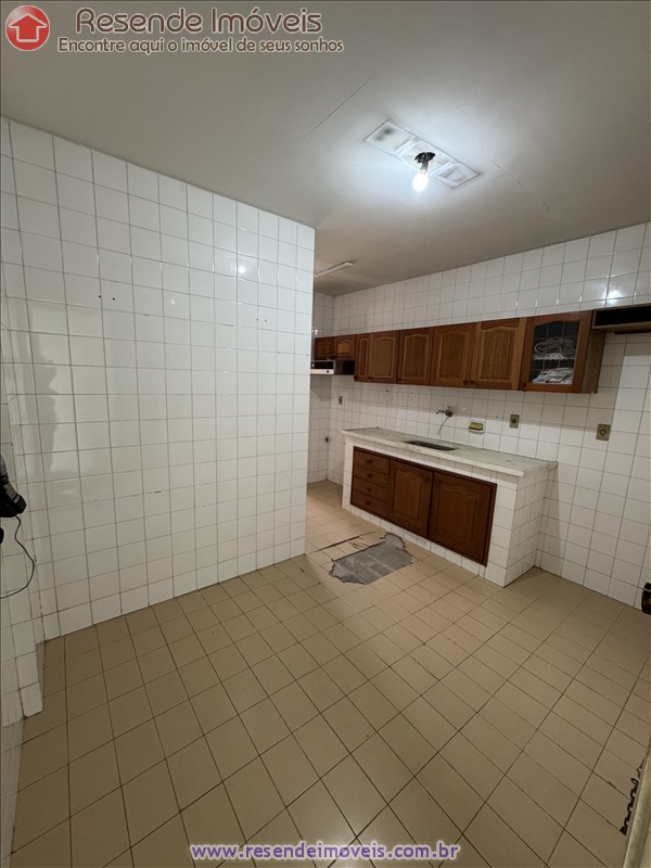 Apartamento a Venda no Comercial em Resende RJ
