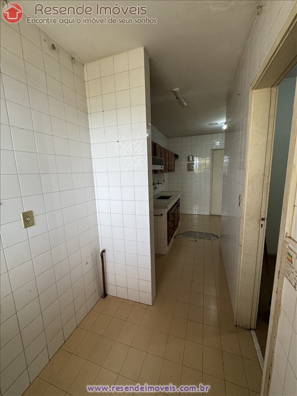 Apartamento a Venda no Comercial em Resende RJ