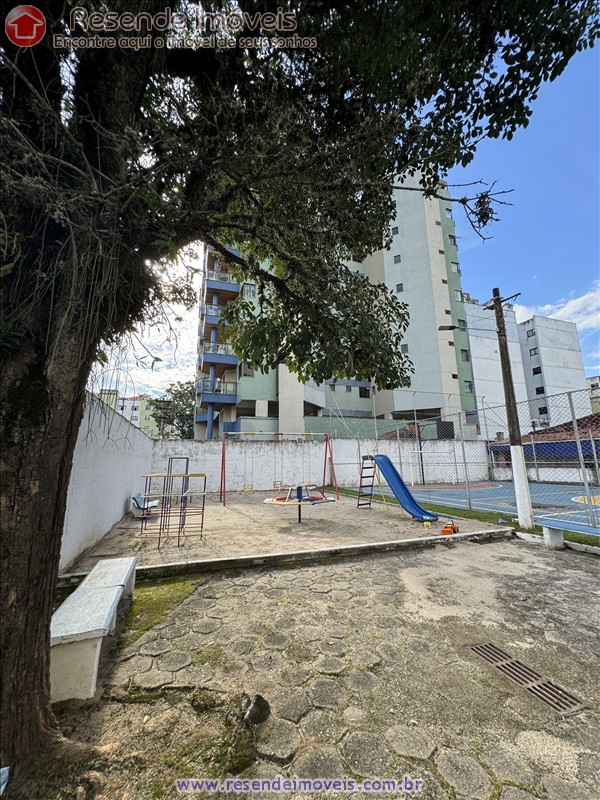 Apartamento a Venda no Comercial em Resende RJ