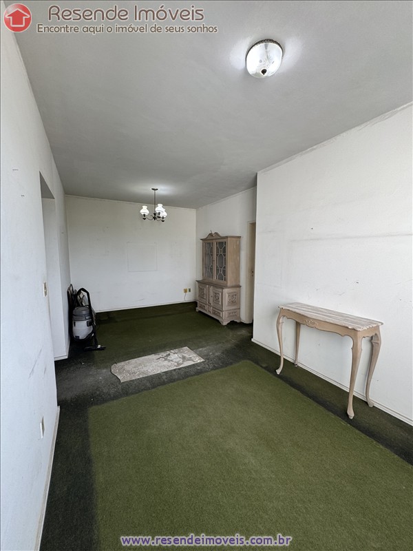 Apartamento a Venda no Comercial em Resende RJ