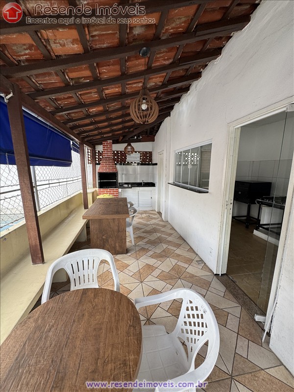 Apartamento a Venda no Comercial em Resende RJ
