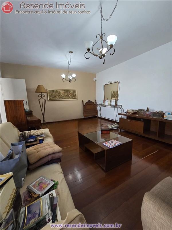 Casa a Venda no Centro em Resende RJ