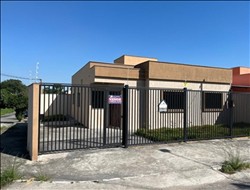 Casa à Venda - Resende - RJ