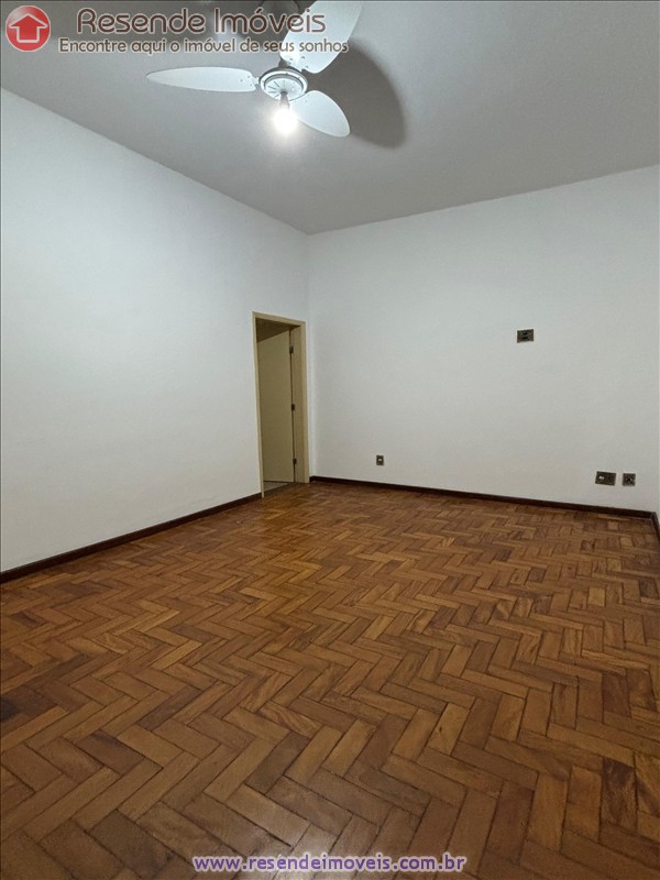 Casa comercial para Alugar no Santa Isabel em Resende RJ