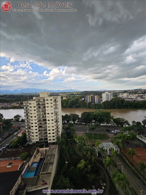 Apartamento a Venda no Comercial em Resende RJ