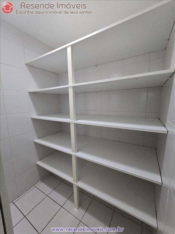 Apartamento a Venda no Comercial em Resende RJ